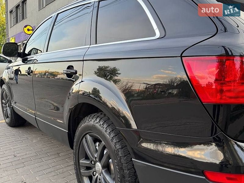Позашляховик / Кросовер Audi Q7 2008 в Рівному