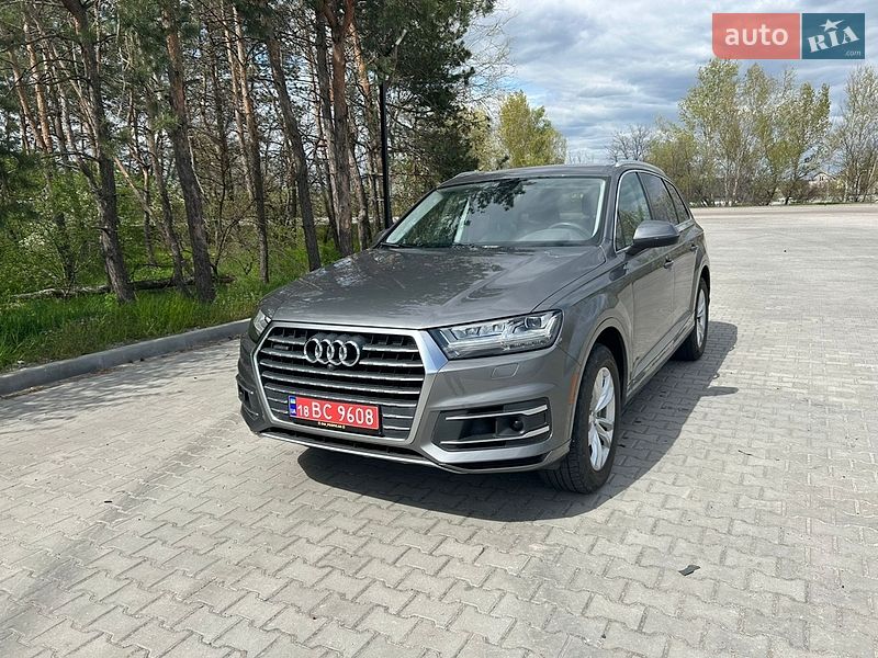 Внедорожник / Кроссовер Audi Q7 2016 в Днепре