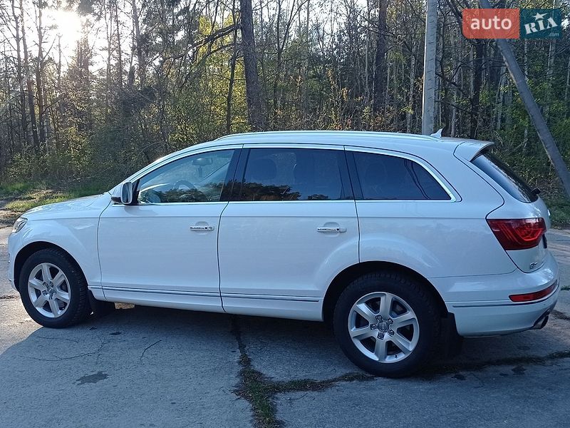 Позашляховик / Кросовер Audi Q7 2012 в Житомирі