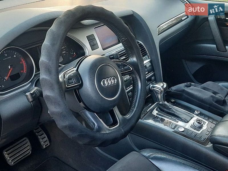 Позашляховик / Кросовер Audi Q7 2012 в Житомирі