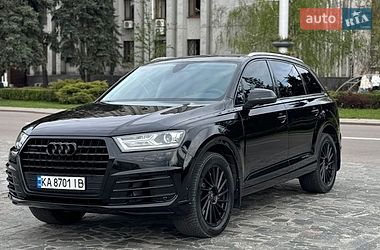 Позашляховик / Кросовер Audi Q7 2017 в Кременчуці