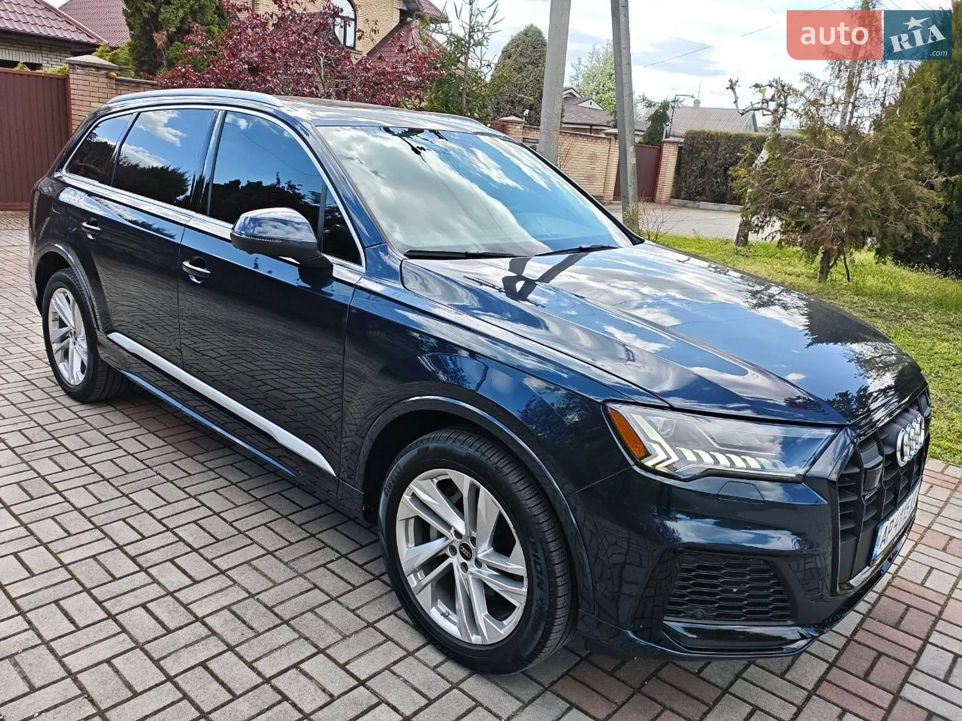 Audi Q7 2023 VIN WA1LXBF79PD014176 фото оголошення 8 з 35