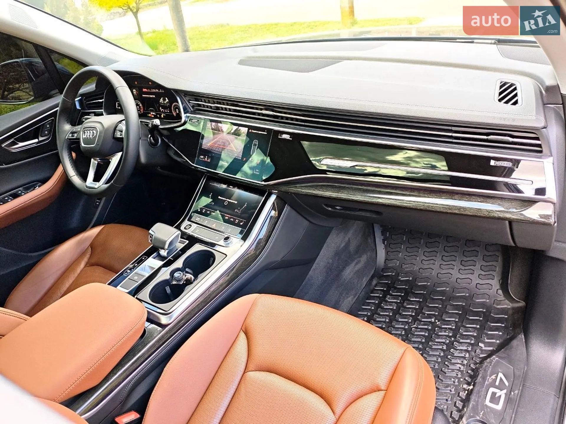 Audi Q7 2023 VIN WA1LXBF79PD014176 фото оголошення 19 з 35