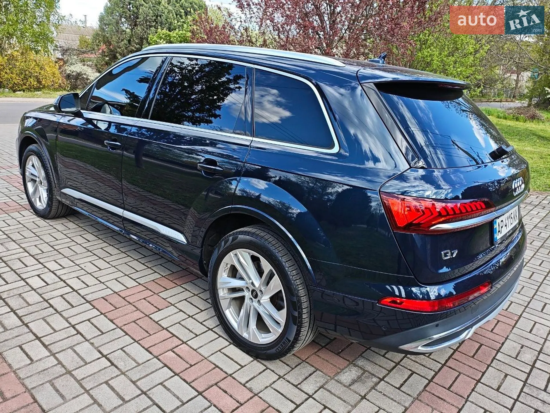 Audi Q7 2023 VIN WA1LXBF79PD014176 фото оголошення 28 з 35