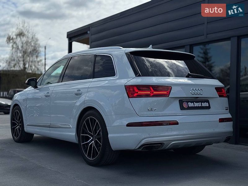 Внедорожник / Кроссовер Audi Q7 2016 в Ровно