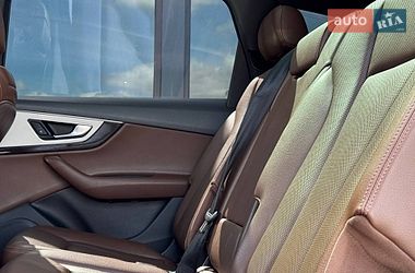 Внедорожник / Кроссовер Audi Q7 2016 в Ровно