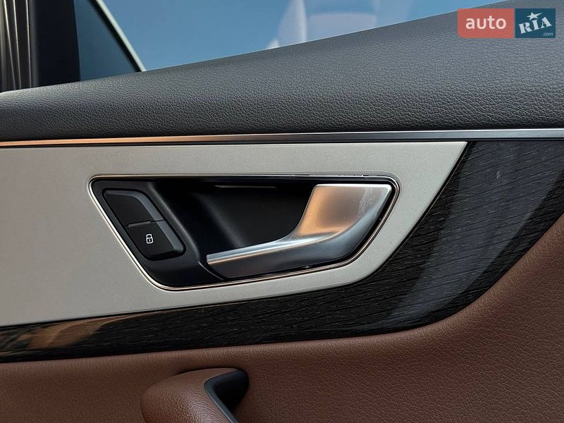 Внедорожник / Кроссовер Audi Q7 2016 в Ровно