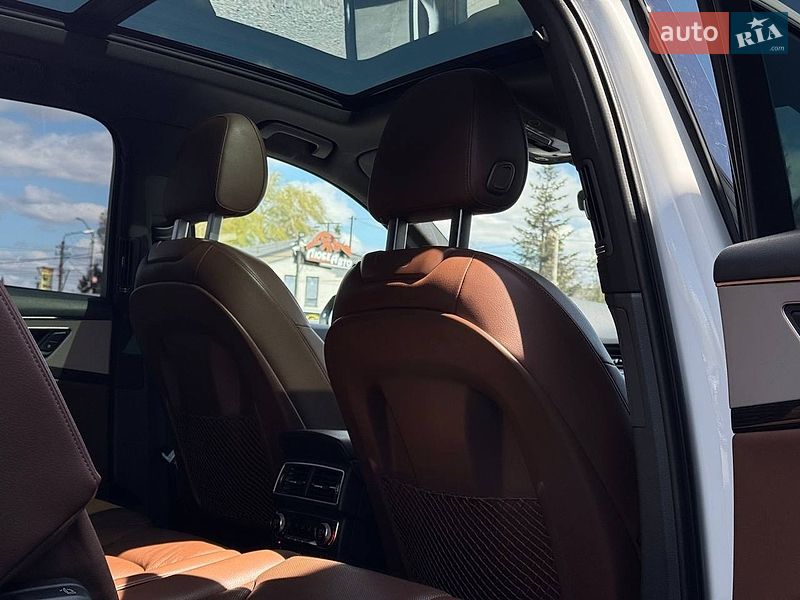 Внедорожник / Кроссовер Audi Q7 2016 в Ровно