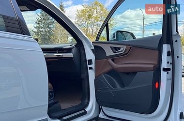 Внедорожник / Кроссовер Audi Q7 2016 в Ровно