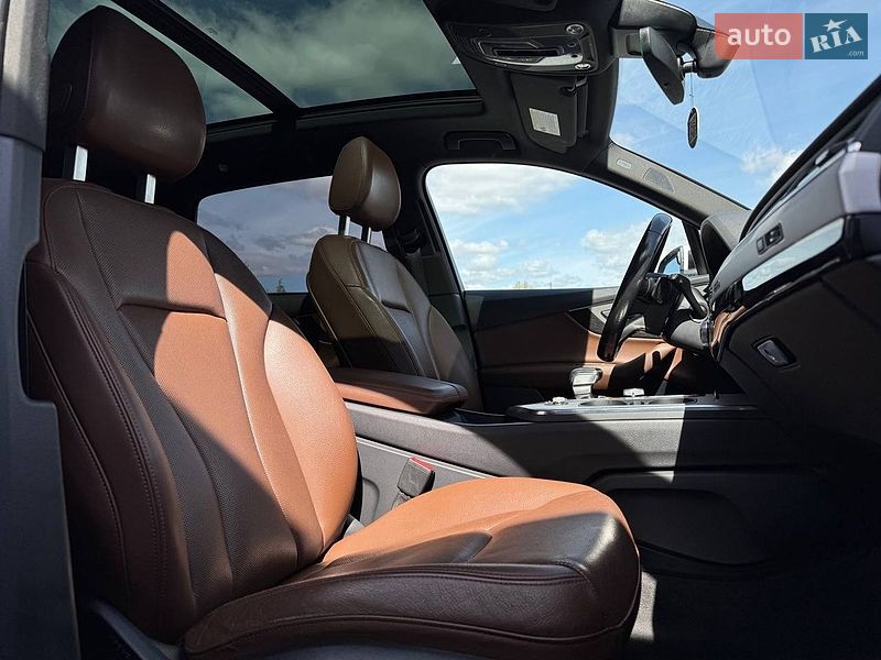 Внедорожник / Кроссовер Audi Q7 2016 в Ровно