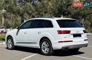 Внедорожник / Кроссовер Audi Q7 2017 в Одессе