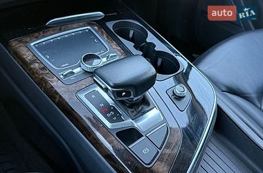 Внедорожник / Кроссовер Audi Q7 2017 в Одессе