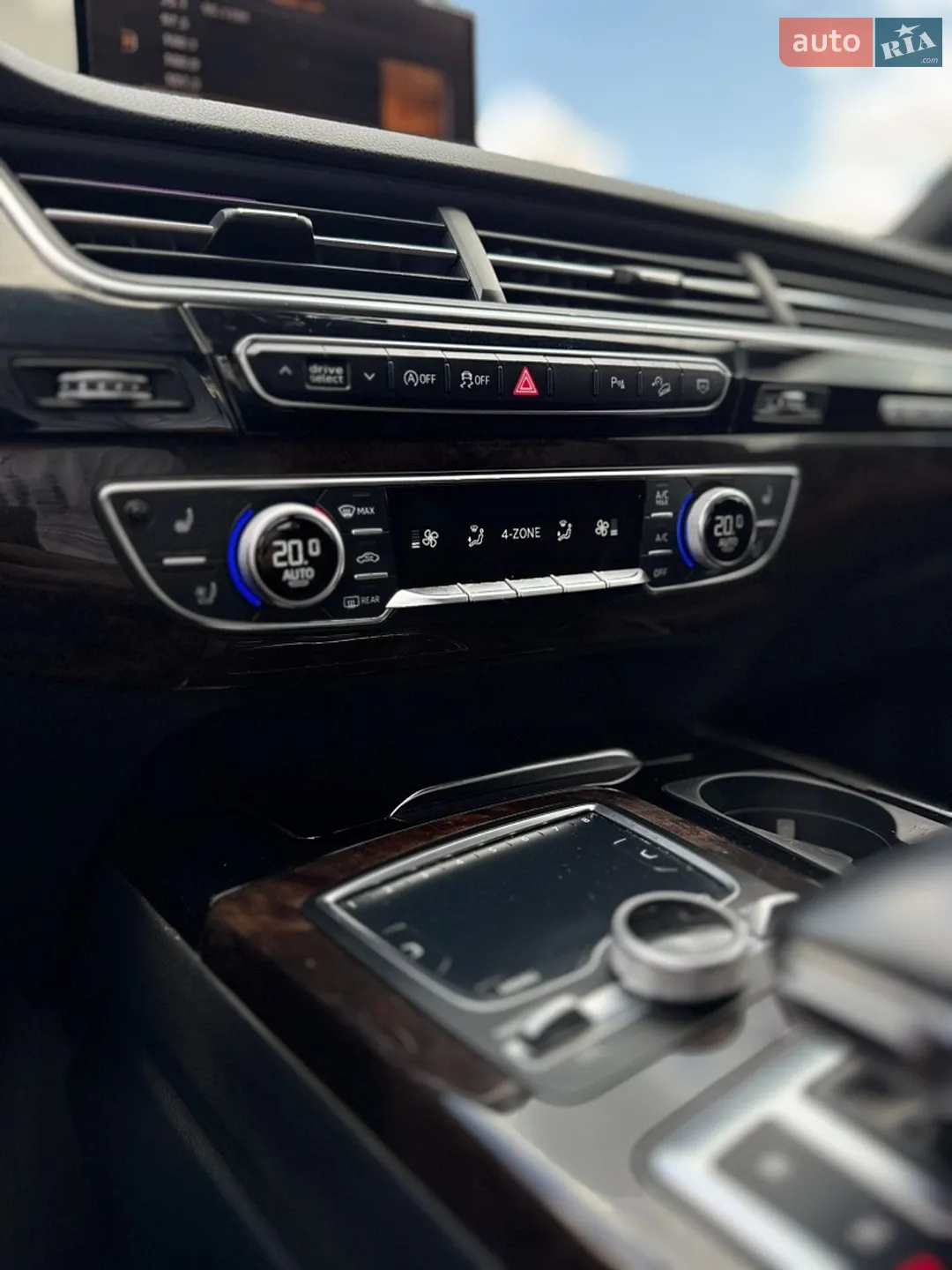2017 Audi Q7 - мініатюра 38