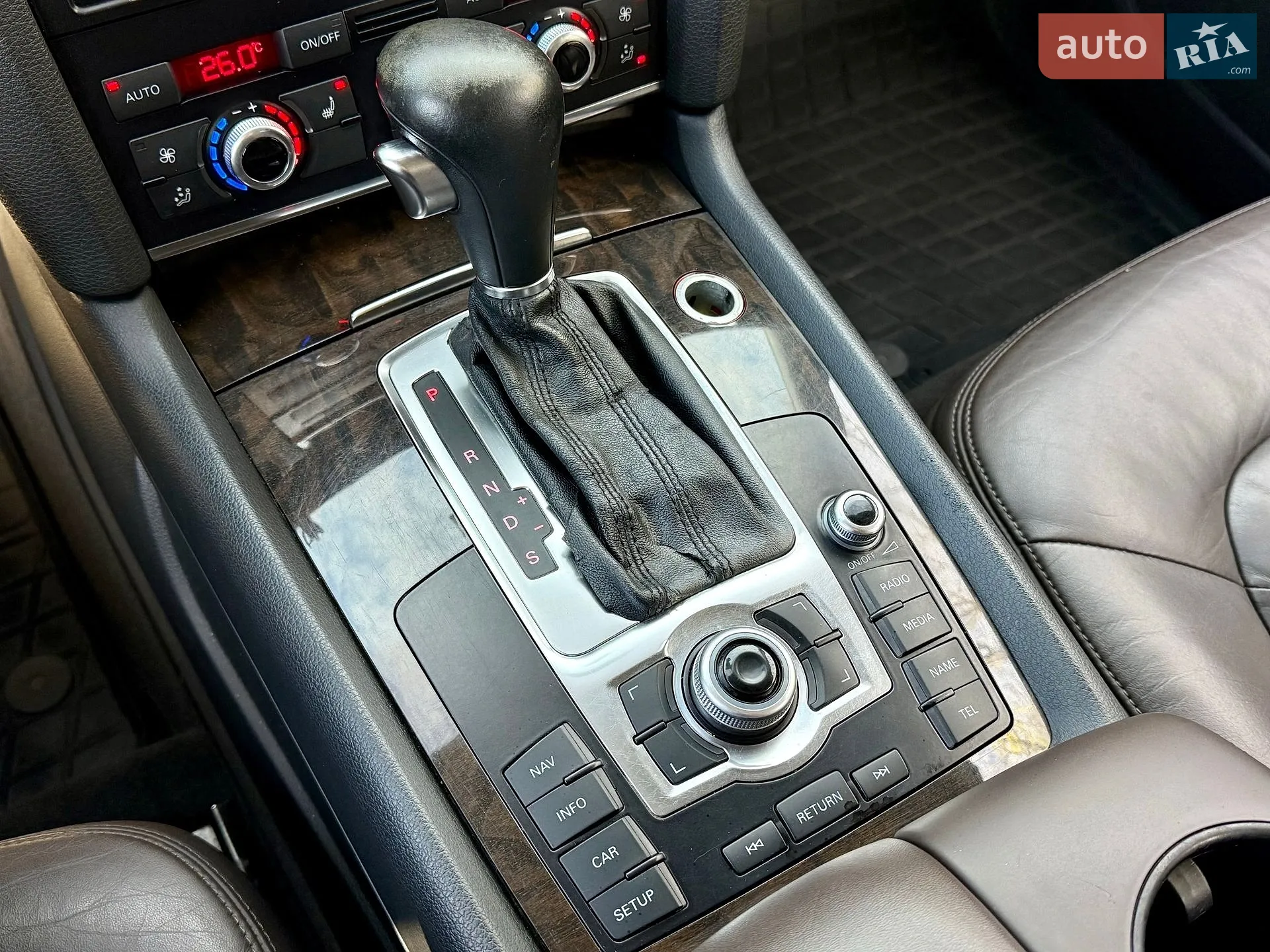 2010 Audi Q7 - мініатюра 17
