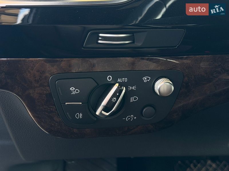 Внедорожник / Кроссовер Audi Q7 2017 в Черновцах