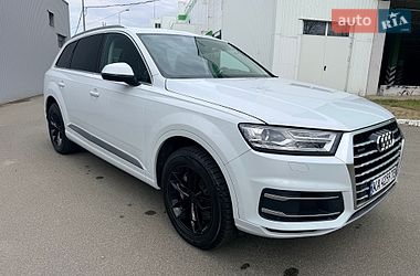 Внедорожник / Кроссовер Audi Q7 2017 в Киеве