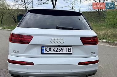 Внедорожник / Кроссовер Audi Q7 2017 в Киеве
