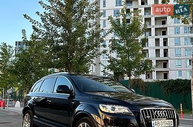 Позашляховик / Кросовер Audi Q7 2013 в Києві