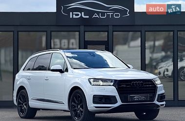 Внедорожник / Кроссовер Audi Q7 2017 в Киеве