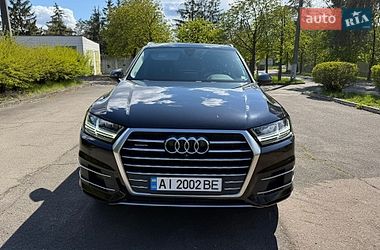 Внедорожник / Кроссовер Audi Q7 2019 в Киеве