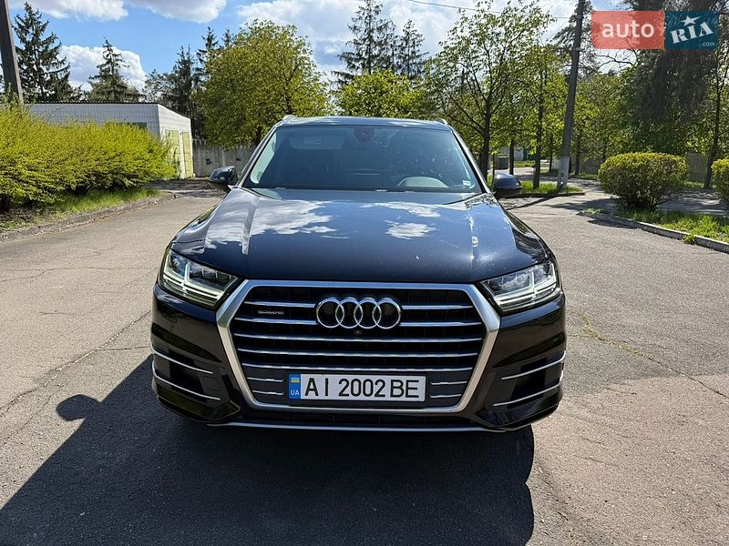 Внедорожник / Кроссовер Audi Q7 2019 в Киеве