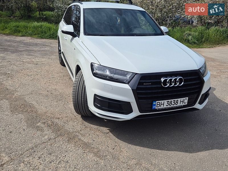 Audi Q7 2016