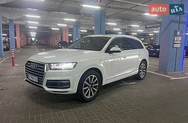 Позашляховик / Кросовер Audi Q7 2016 в Києві