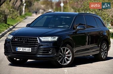 Позашляховик / Кросовер Audi Q7 2016 в Запоріжжі