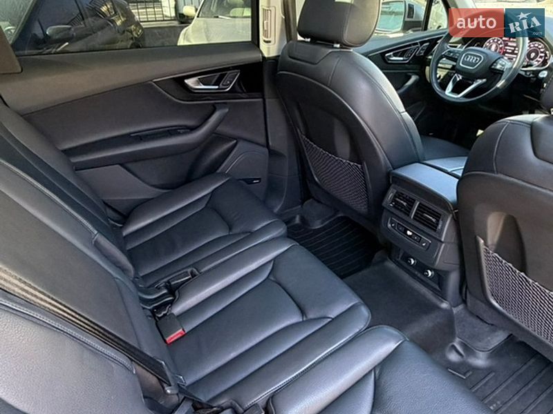Внедорожник / Кроссовер Audi Q7 2018 в Одессе