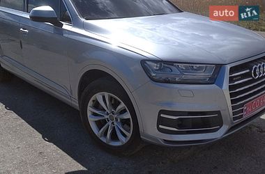 Позашляховик / Кросовер Audi Q7 2016 в Новояворівську