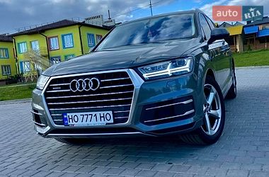 Позашляховик / Кросовер Audi Q7 2017 в Тернополі