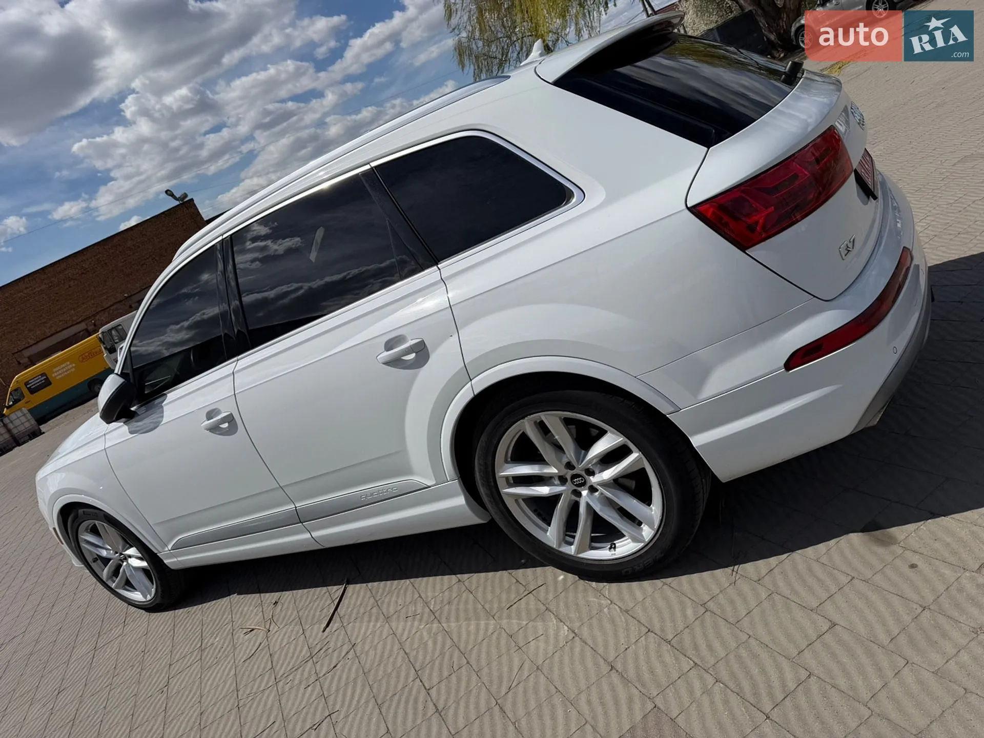 2017 Audi Q7 - мініатюра 17