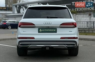 Внедорожник / Кроссовер Audi Q7 2022 в Киеве