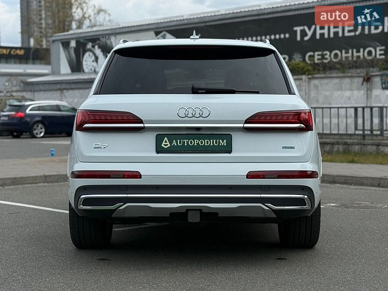 Внедорожник / Кроссовер Audi Q7 2022 в Киеве