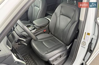 Внедорожник / Кроссовер Audi Q7 2022 в Киеве