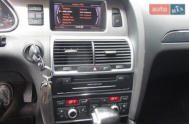 Позашляховик / Кросовер Audi Q7 2012 в Києві