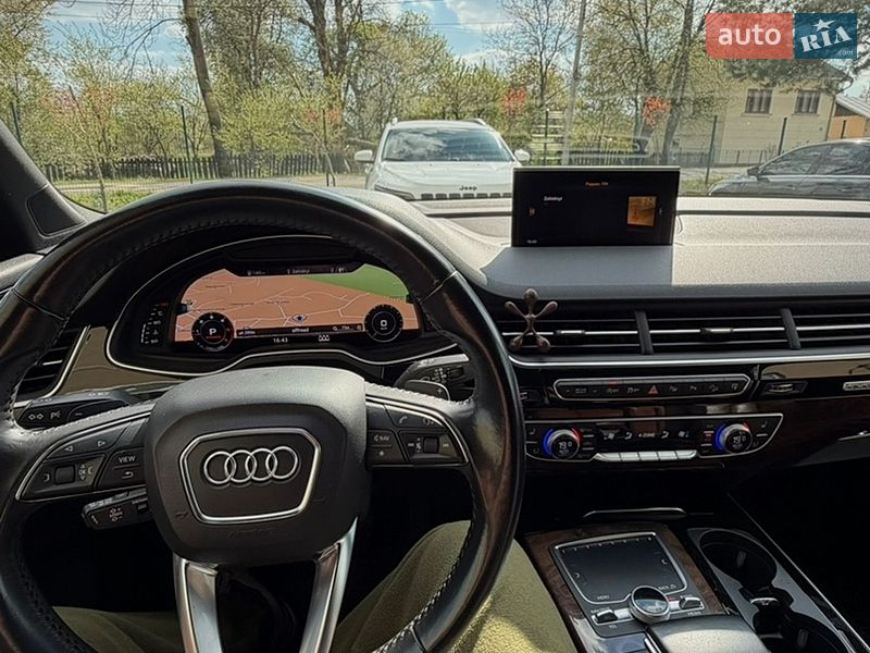 Внедорожник / Кроссовер Audi Q7 2016 в Калуше