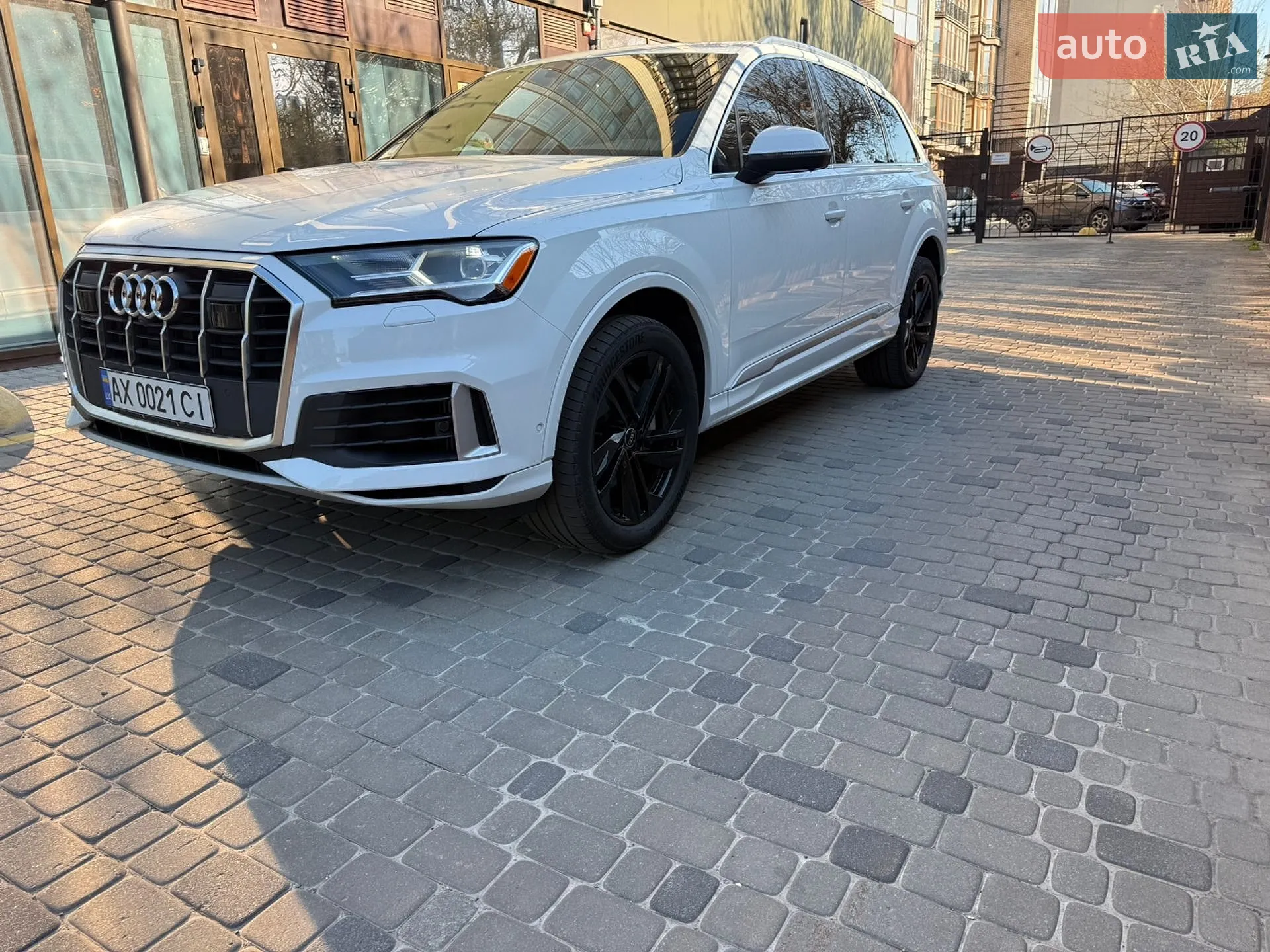 2020 Audi Q7 - мініатюра 3