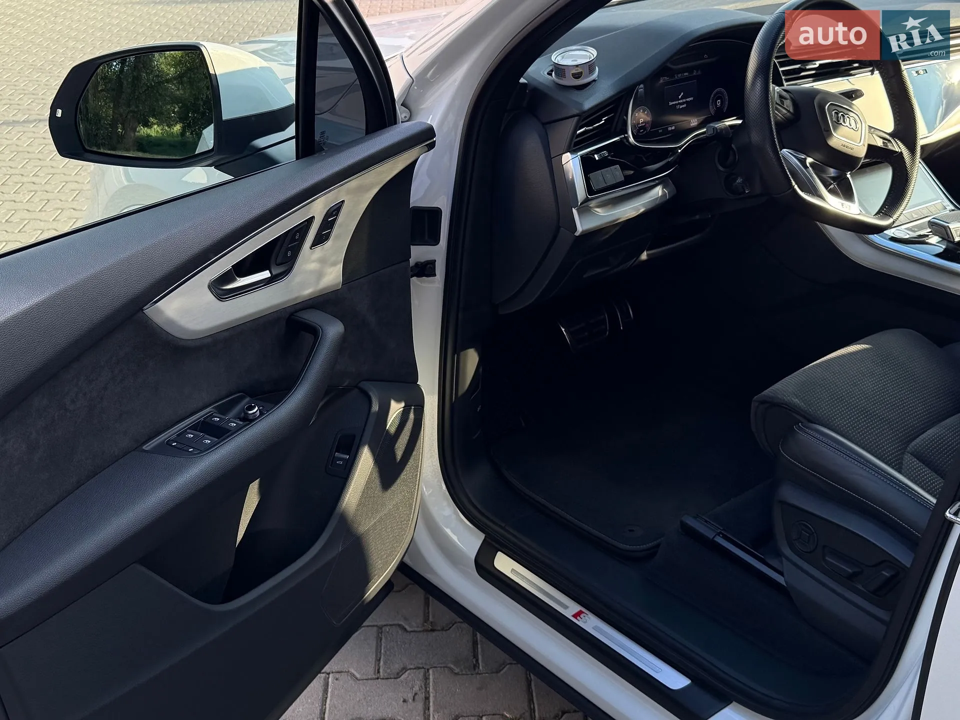 2020 Audi Q7 - мініатюра 20