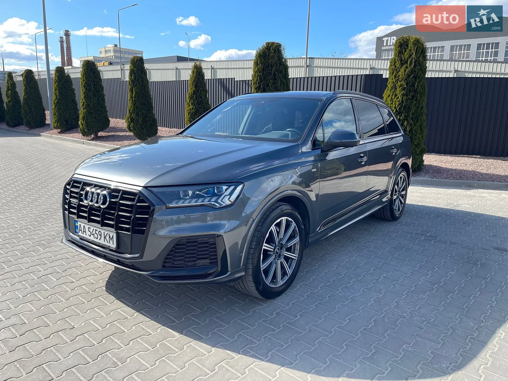 Audi Q7 2020 VIN WAUZZZ4M9MD011864 фото оголошення 2 з 5