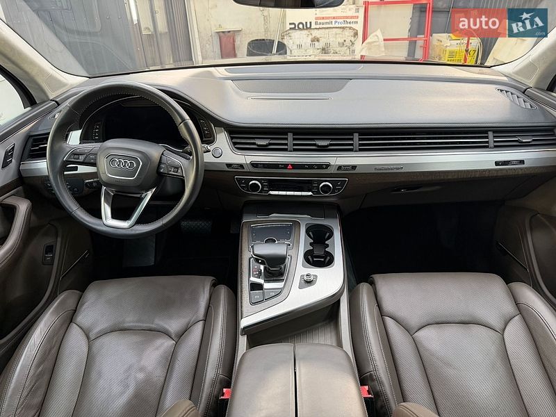 Внедорожник / Кроссовер Audi Q7 2016 в Киеве