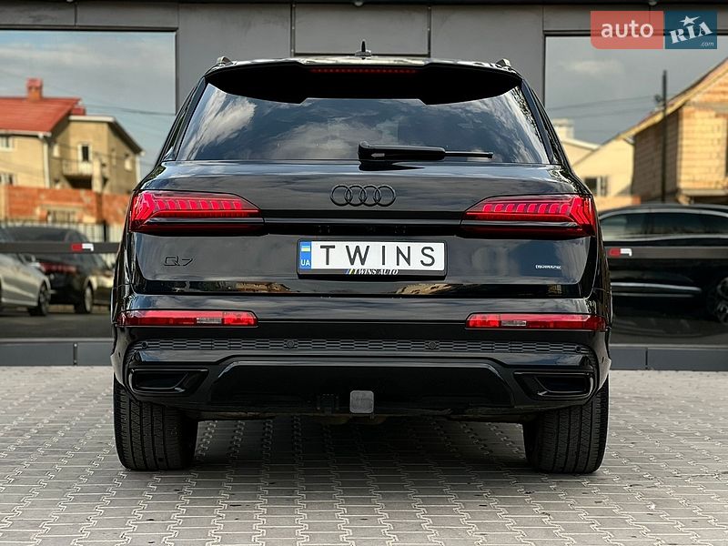 Позашляховик / Кросовер Audi Q7 2022 в Одесі