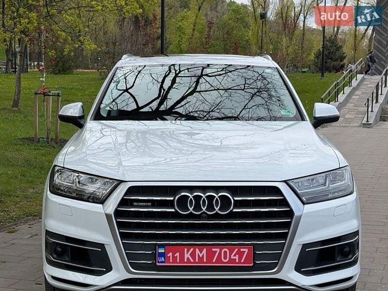 Внедорожник / Кроссовер Audi Q7 2018 в Киеве
