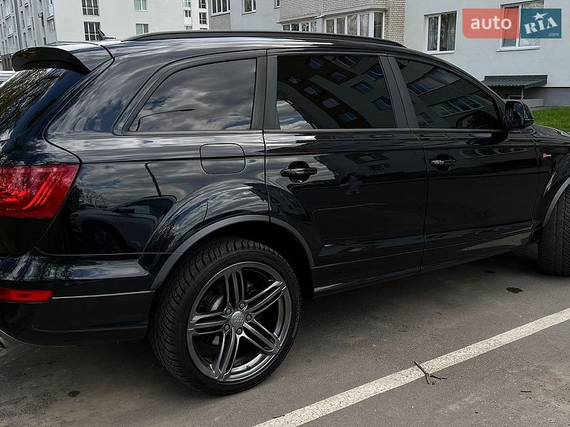 Позашляховик / Кросовер Audi Q7 2012 в Вінниці