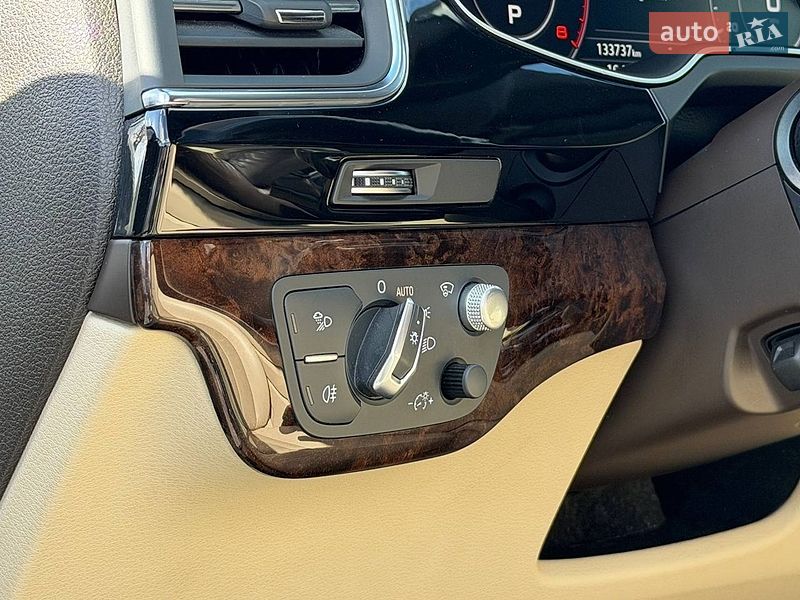 Внедорожник / Кроссовер Audi Q7 2017 в Львове