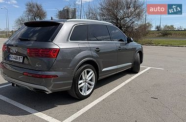 Внедорожник / Кроссовер Audi Q7 2018 в Киеве
