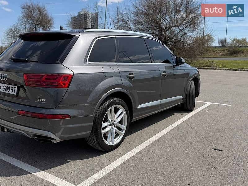 Внедорожник / Кроссовер Audi Q7 2018 в Киеве