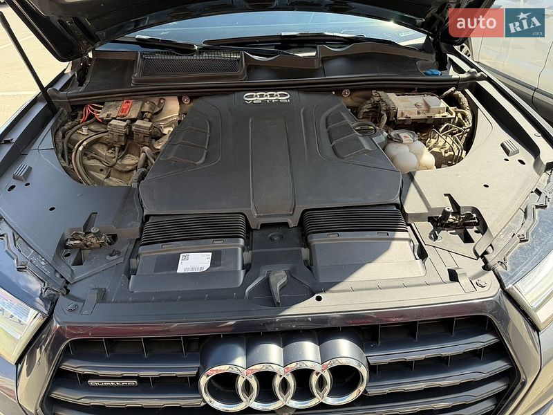 Внедорожник / Кроссовер Audi Q7 2018 в Киеве