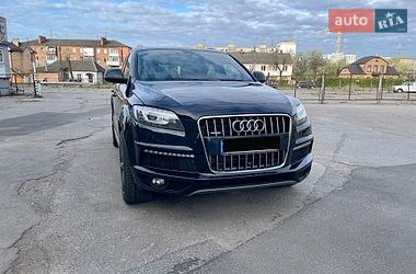 Позашляховик / Кросовер Audi Q7 2014 в Вінниці
