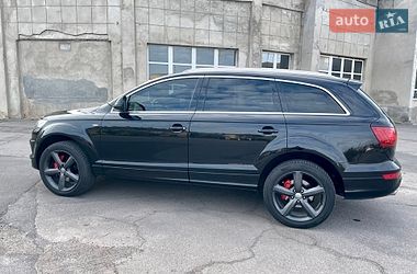 Позашляховик / Кросовер Audi Q7 2014 в Вінниці